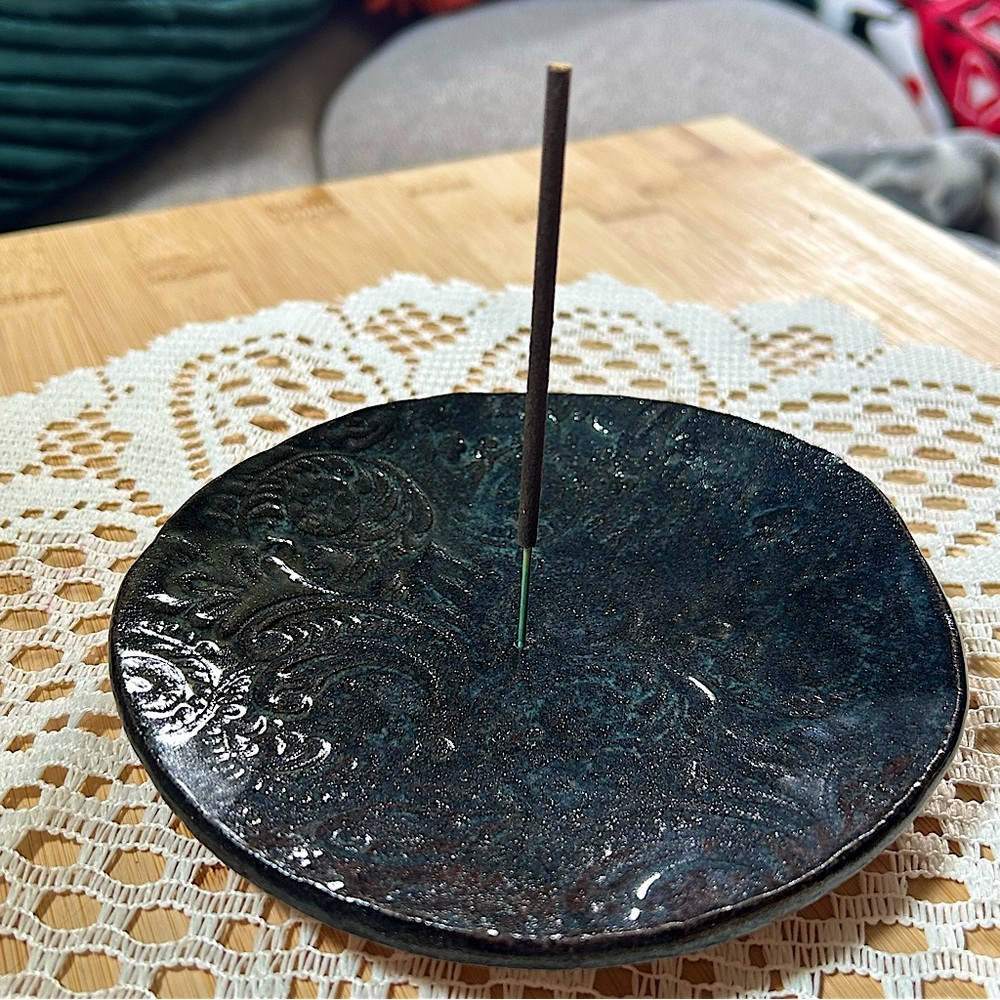 Ceramic incense holder
